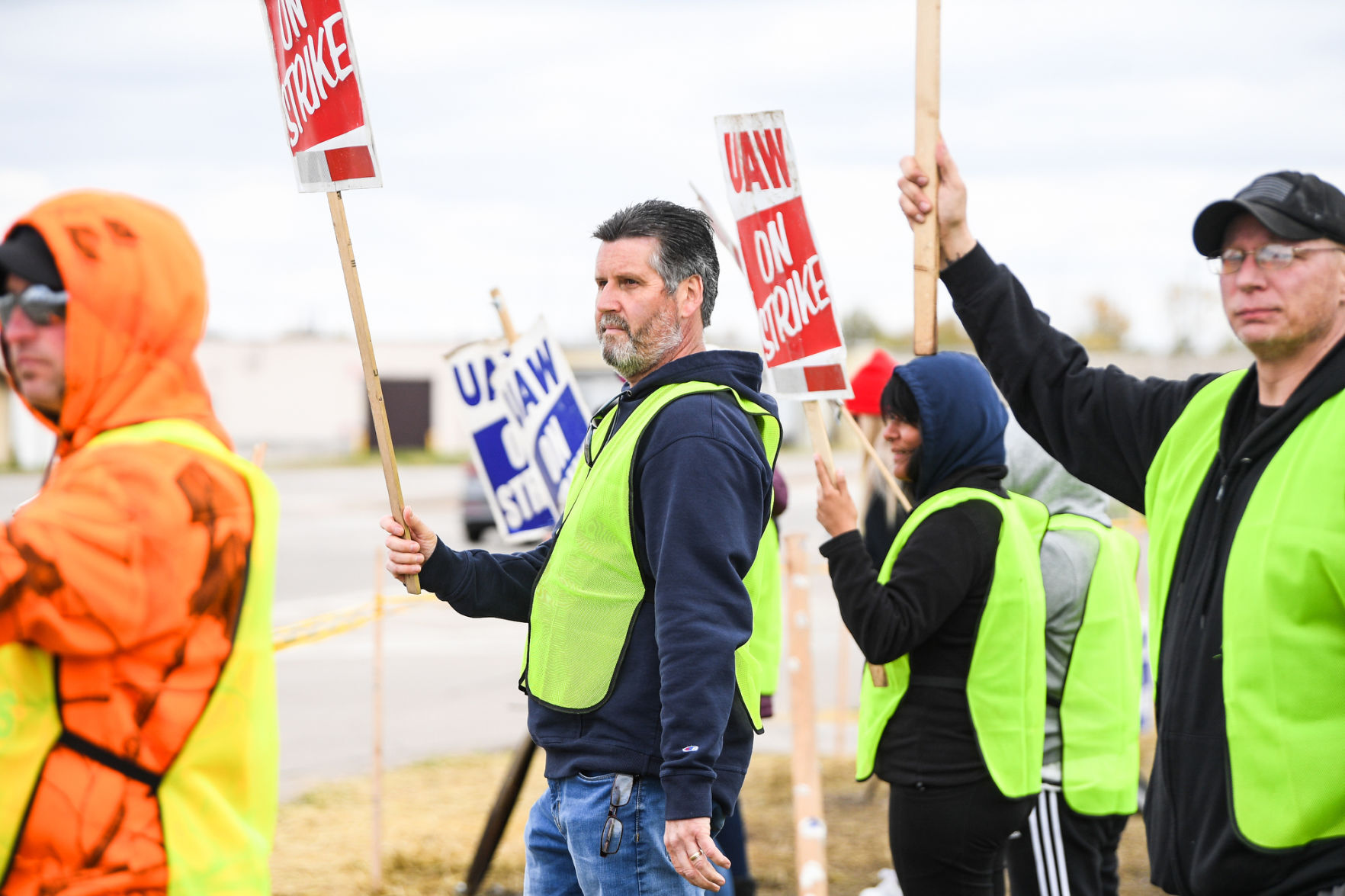 103021-qc-nws-deerestrike-001